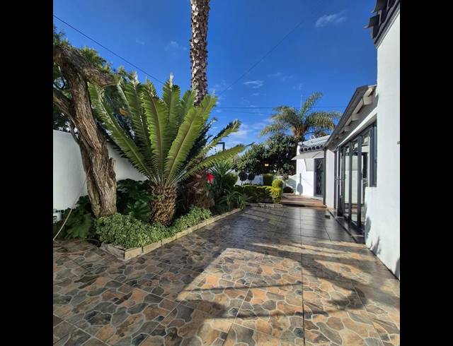 3 BEDROOM HOUSE FOR SALE IN STRATHAVON